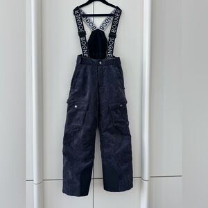 Bogner Child Navy Ski Pants with Logo Suspenders. Size 128-134cm L  Age 8-10NEW